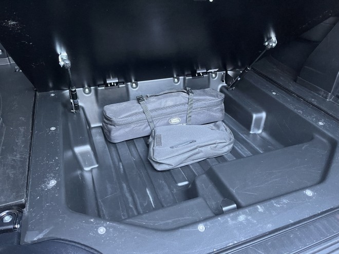 Land Rover Defender 90 3.0 D200 Hard Top Auto [3 Seat]