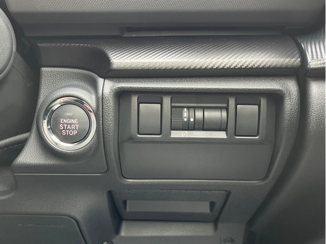 Subaru Crosstrek Touring 2.0 e-Boxer AT AWD Crystal Black Silica