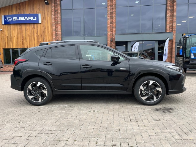 Subaru Crosstrek Touring 2.0 e-Boxer AT AWD Crystal Black Silica