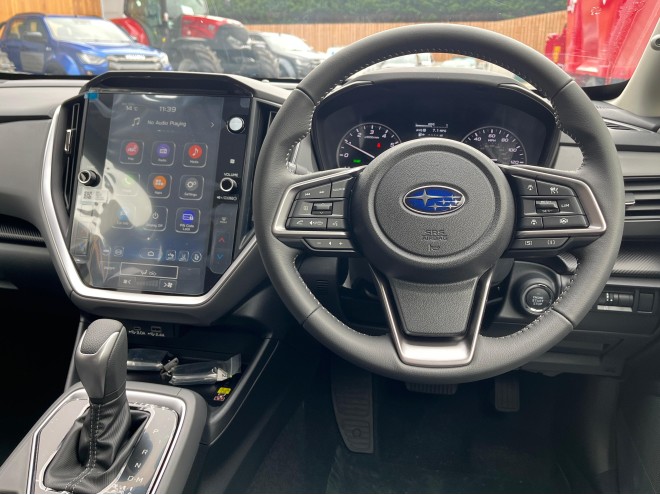 Subaru Crosstrek Touring 2.0 e-Boxer AT AWD Crystal Black Silica