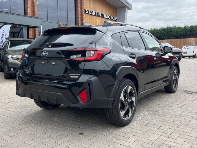 Subaru Crosstrek Touring 2.0 e-Boxer AT AWD Crystal Black Silica