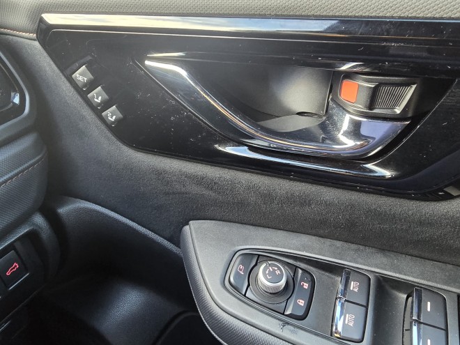 Subaru Forester 2.0i e-Boxer Touring 5dr Lineartronic