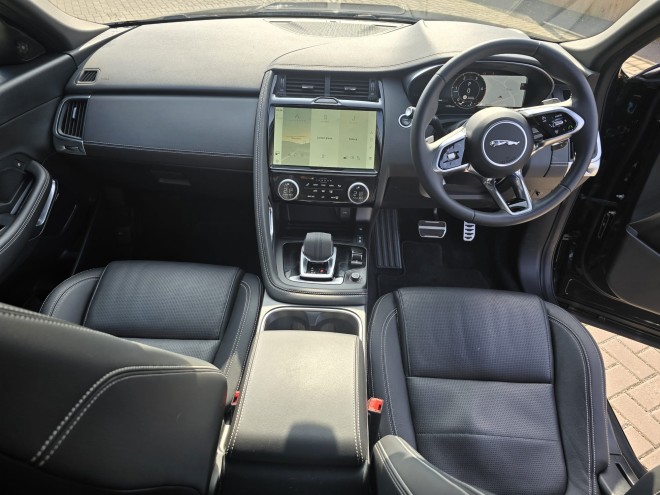 JAGUAR E PACE R DYNAMIC SE BLK D MHEV