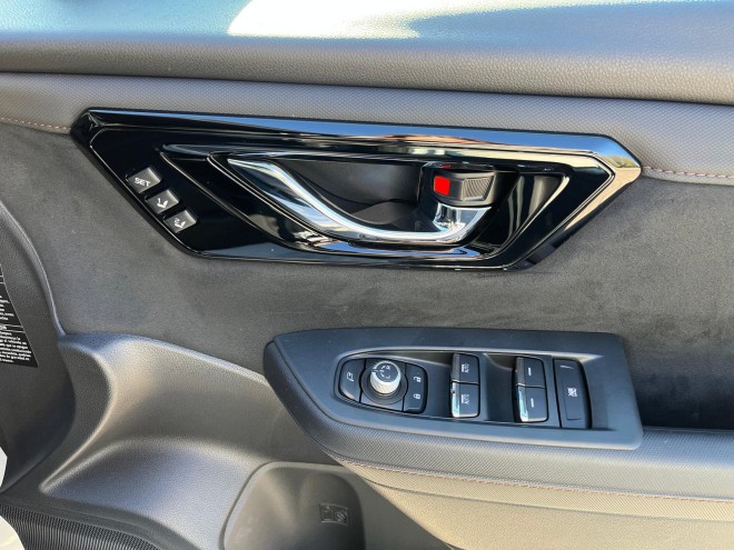 Subaru Forester 2.0i e-Boxer Touring