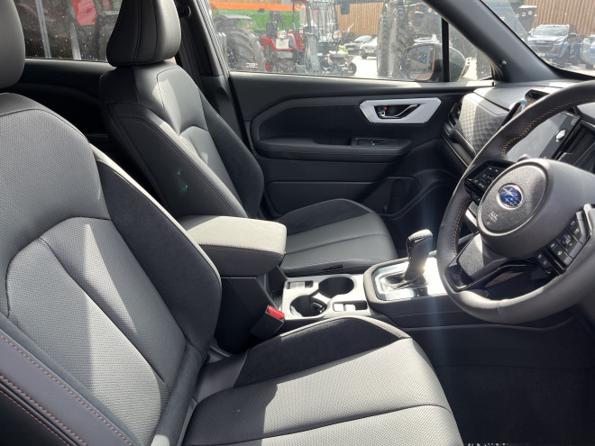 Subaru Forester e-Boxer 2.0i Touring FT River Rock Pearl