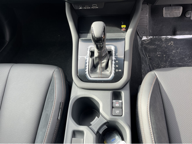 Subaru Forester e-Boxer 2.0i Touring FT River Rock Pearl