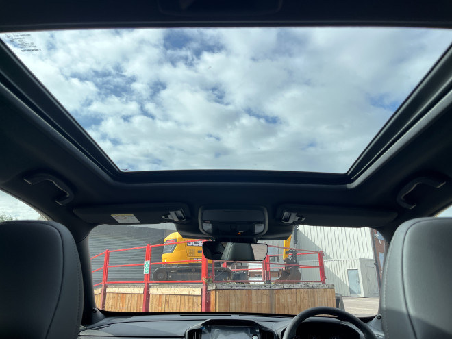 Subaru Forester e-Boxer 2.0i Touring FT River Rock Pearl