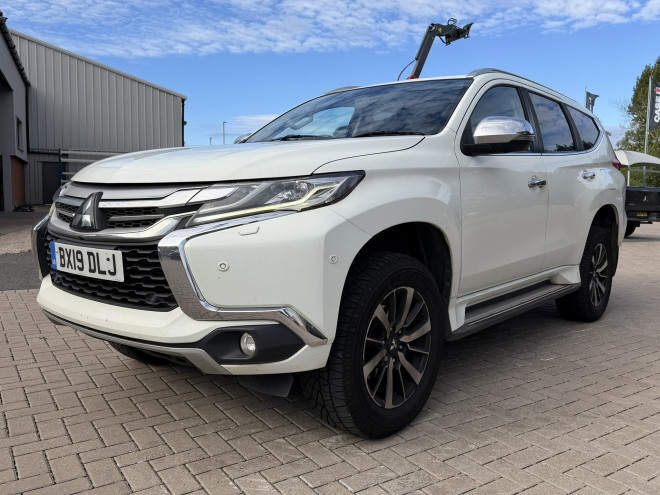 Mitsubishi Shogun Sport 2.4 DI-DC 4 5dr Auto 4WD White